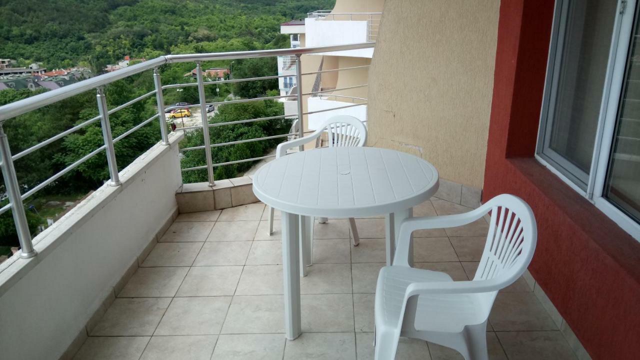 Marina Residence Complex Kavarna Ngoại thất bức ảnh